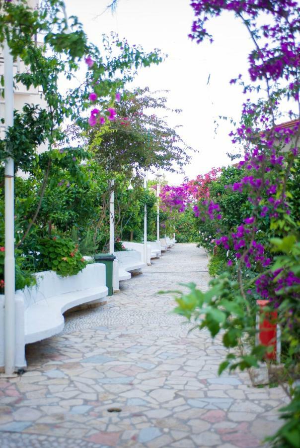 Villa 23 On The Bay Sarandë Dış mekan fotoğraf