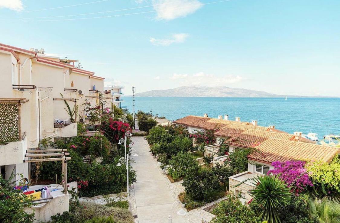 Villa 23 On The Bay Sarandë Dış mekan fotoğraf
